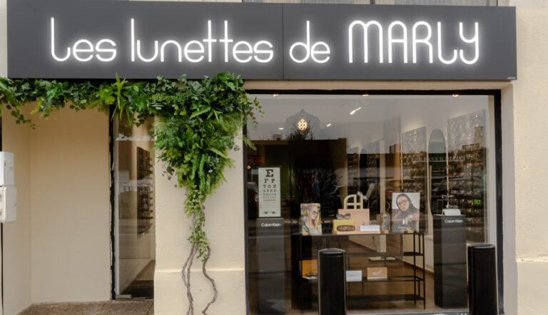 Devanture du magasin d'optique les lunettes de marly