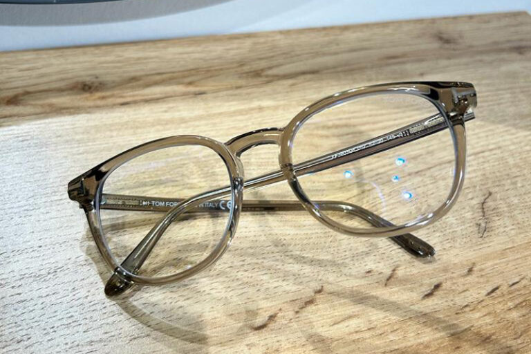 lunette monture transparente